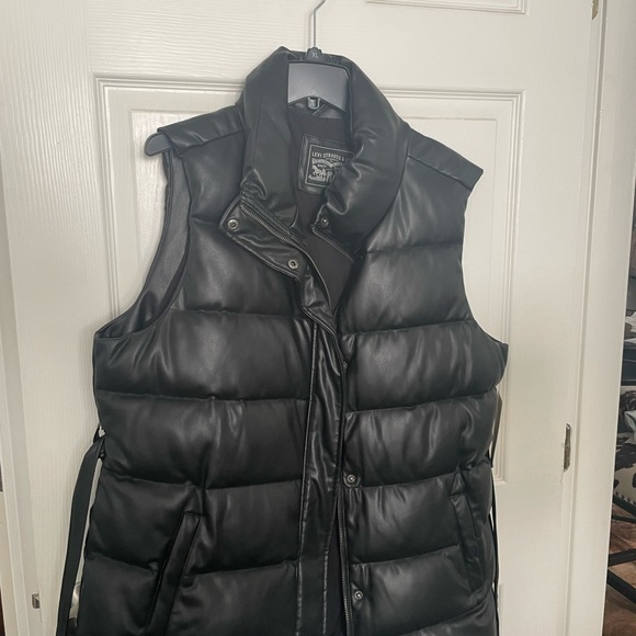 Levi Vegan Leather puffer vest xl - Picture 2 of 6